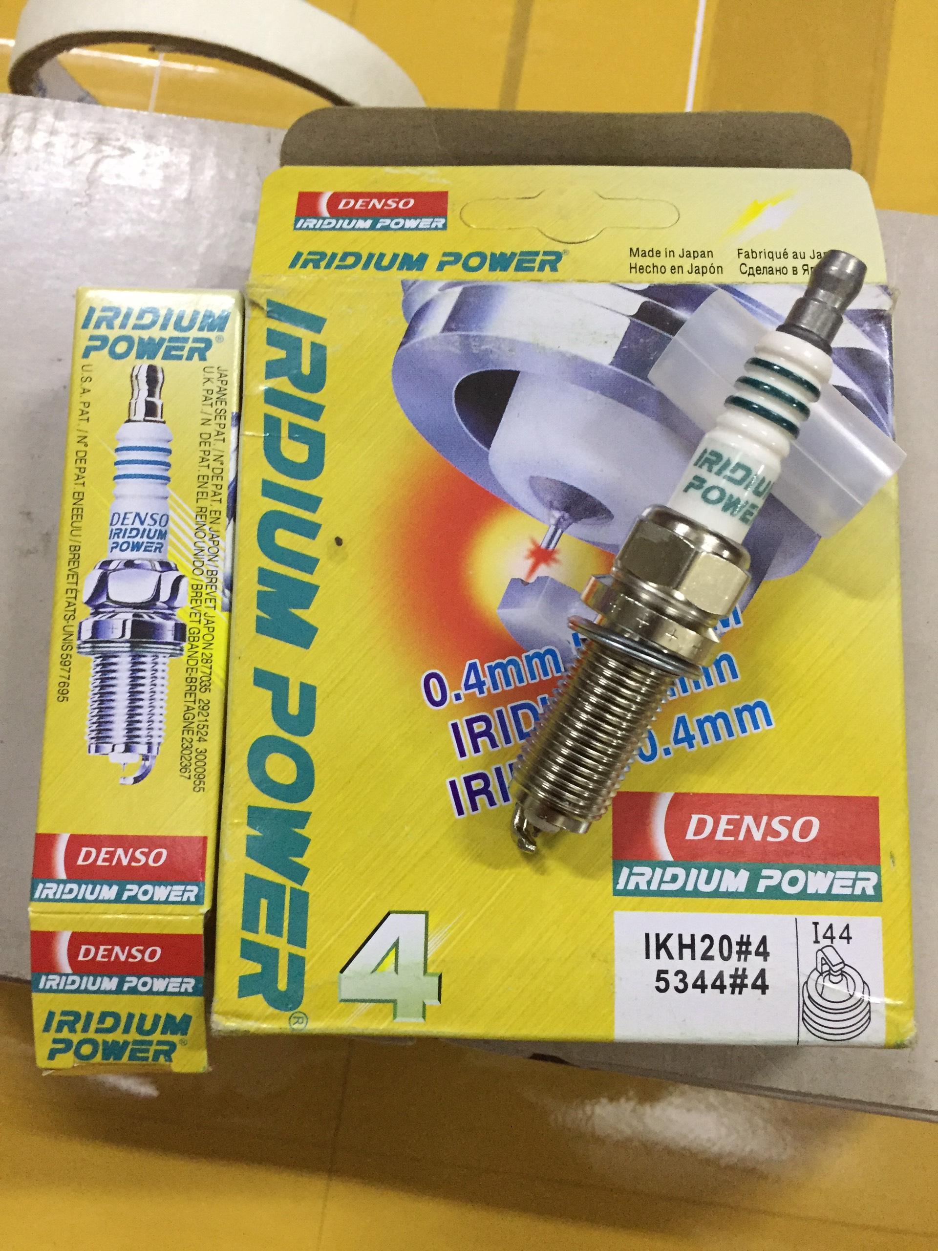 Bugi iridium Innova , Frotuner , Hiace / giá 1 con