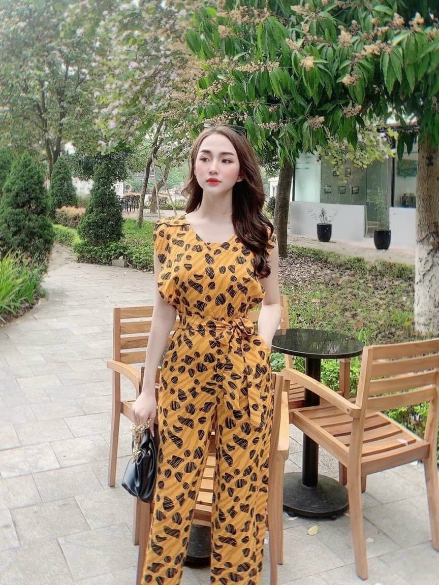 Jum nữ dạo phố quần dài áo cánh tiên cột nơ eo cổ tròn cực sang