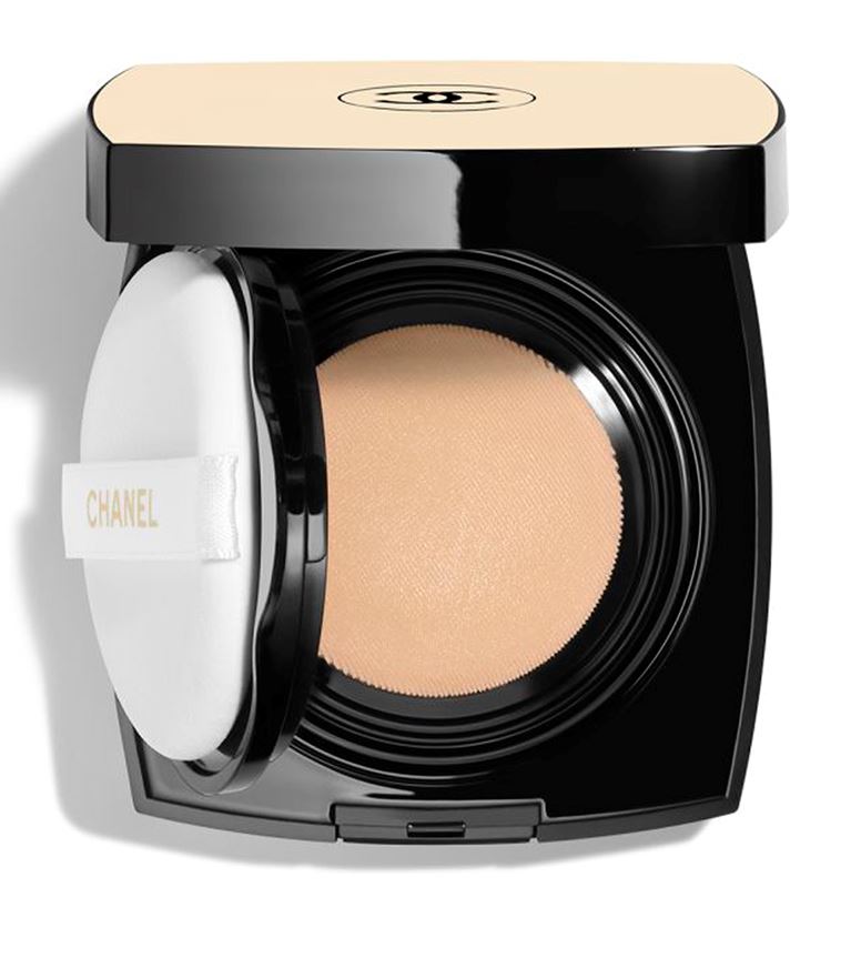 Phấn phủ nén c.h.a.n.e.l les beiges healthy glow sheer powder hộp 12gr của pháp, tone 10 và 20