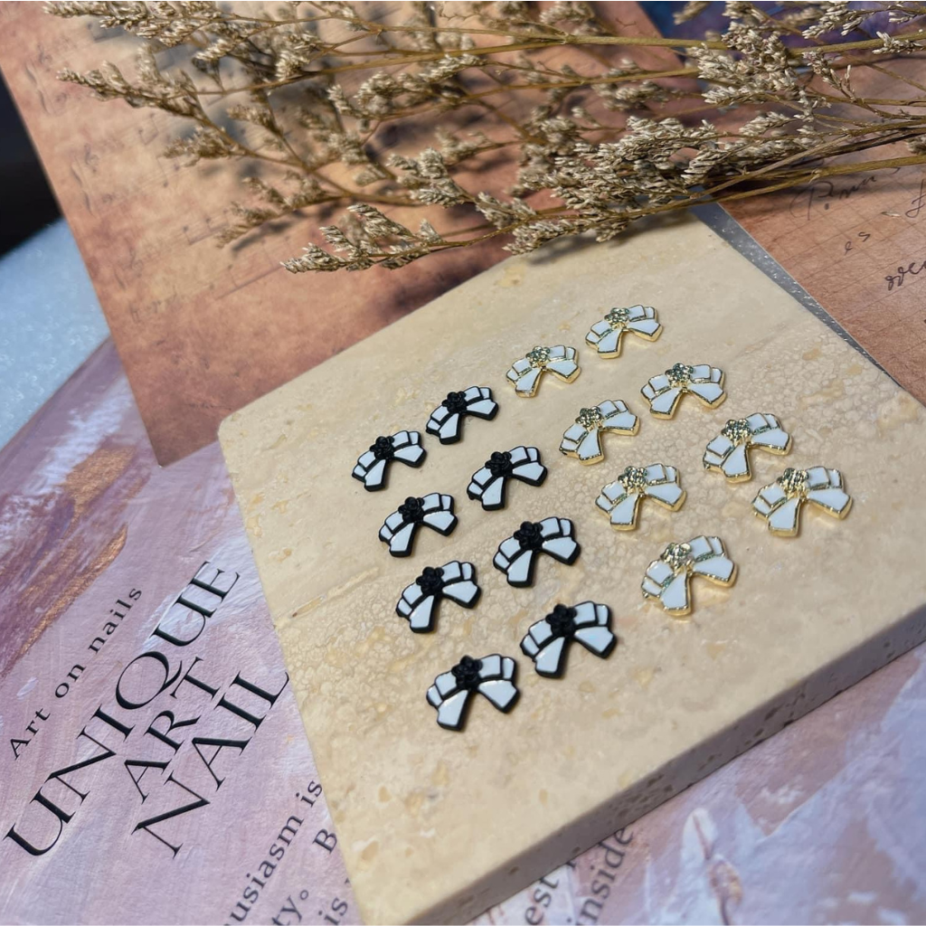 Chamr nơ gắn móng tay nail , Charm nơ đen trắng kim loại sét 10 chiếc