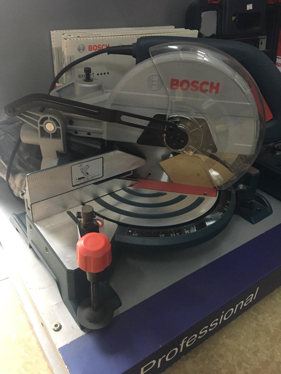 Máy cắt nhôm gcm 10 mx chính hãng