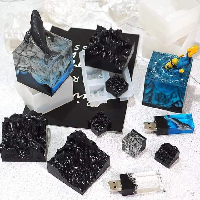 Khuôn silicone resin hình núi giả đúc epoxy resin - trường thịnh sài gòn