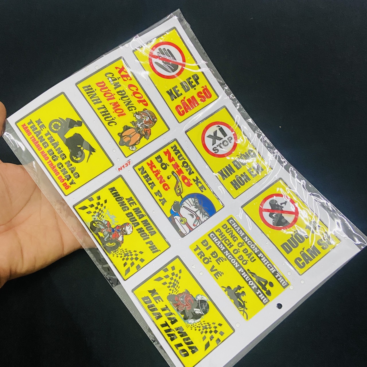 [TEM THÔNG SỐ] BỘ SƯU TẬP TEM LOGO, TEM CẢNH BÁO PHŨ NHỰA TRANG TRÍ XE MÁY, ỐP LƯNG ĐIỆN THOẠI, NÓN BẢO HIỂM, VẬT DỤNG...(MẪU 2)