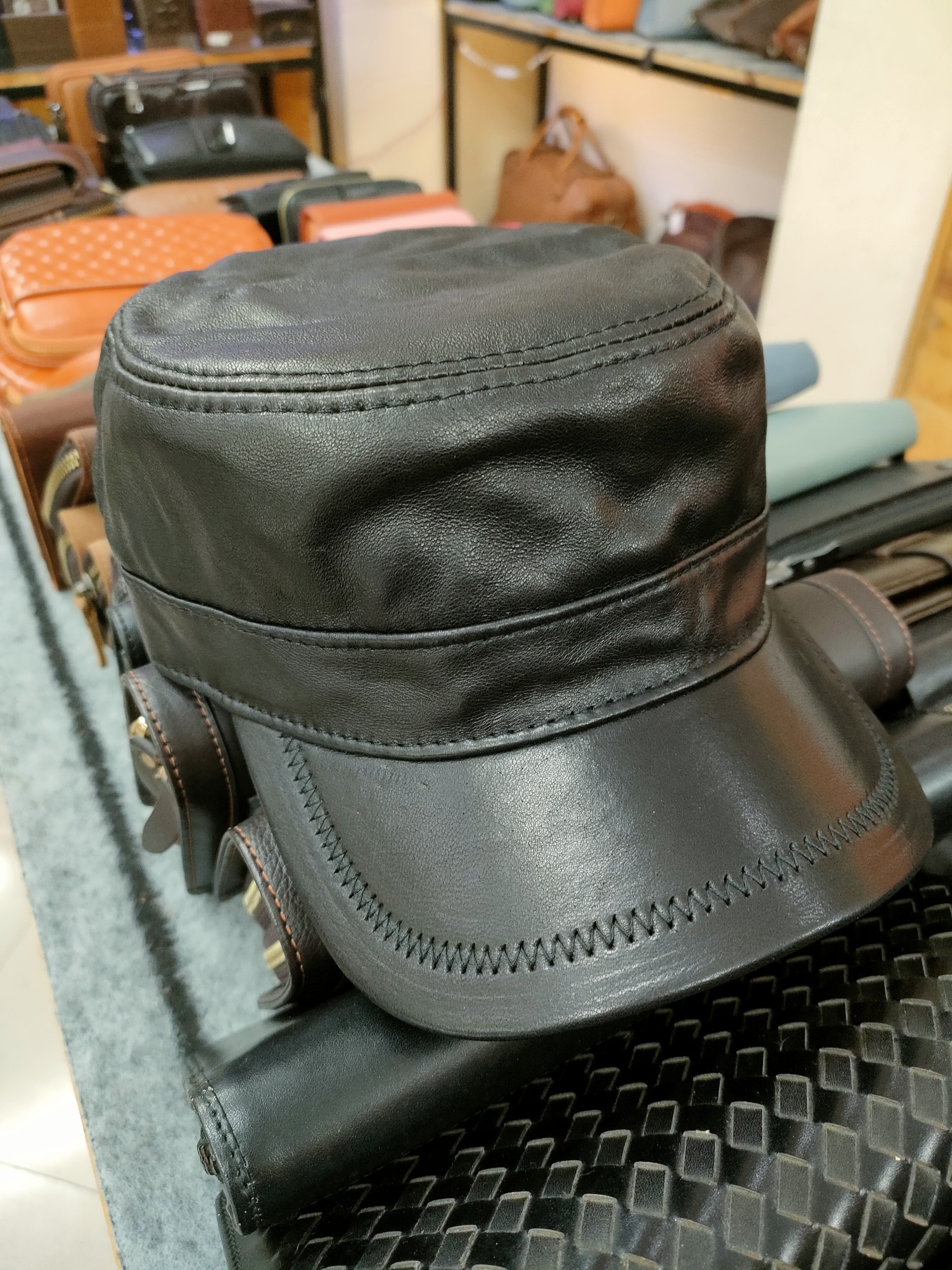 Mũ nam/ Nón nam da cừu thật - BH1925 Mũ lưỡi trai, mũ le