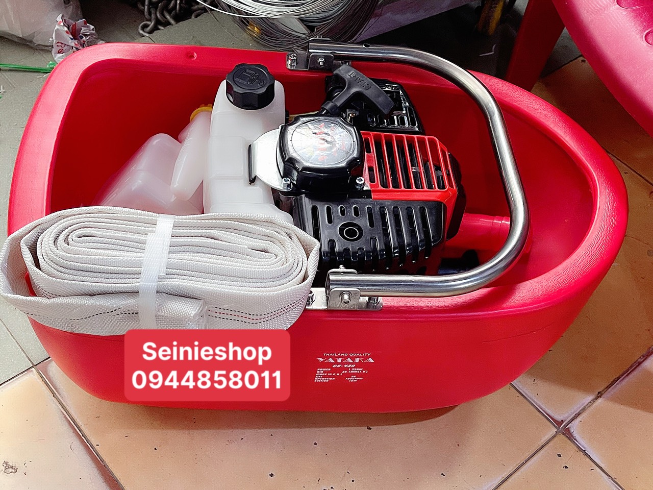 Máy bơm nước tưới vườn dạng thuyền tại Miền Tây