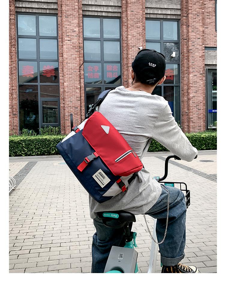 Túi đeo chéo nam Werocker.
