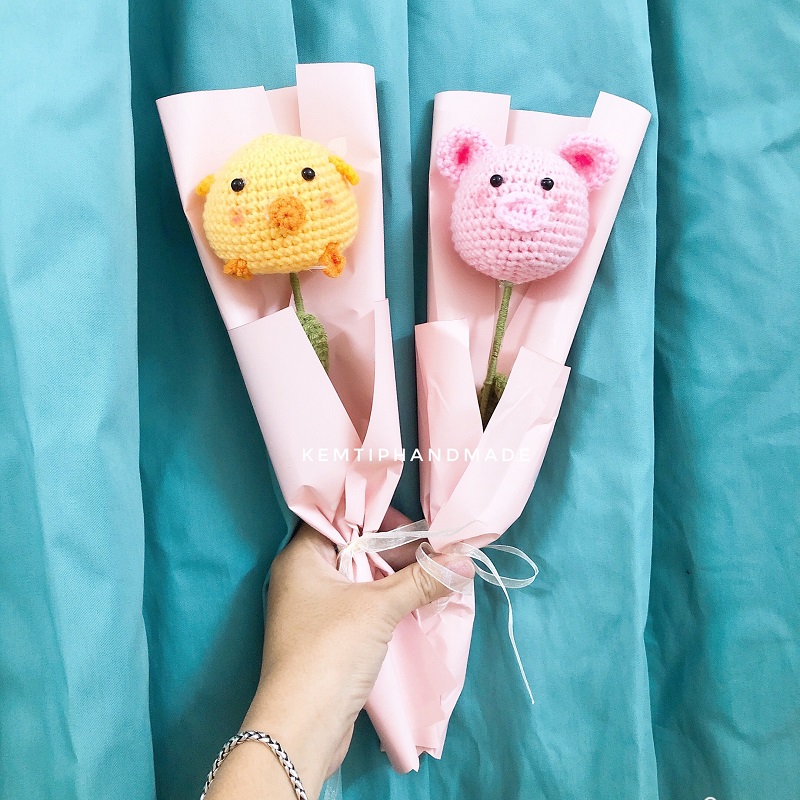 Hoa gà, lợn bằng len móc tay handmade