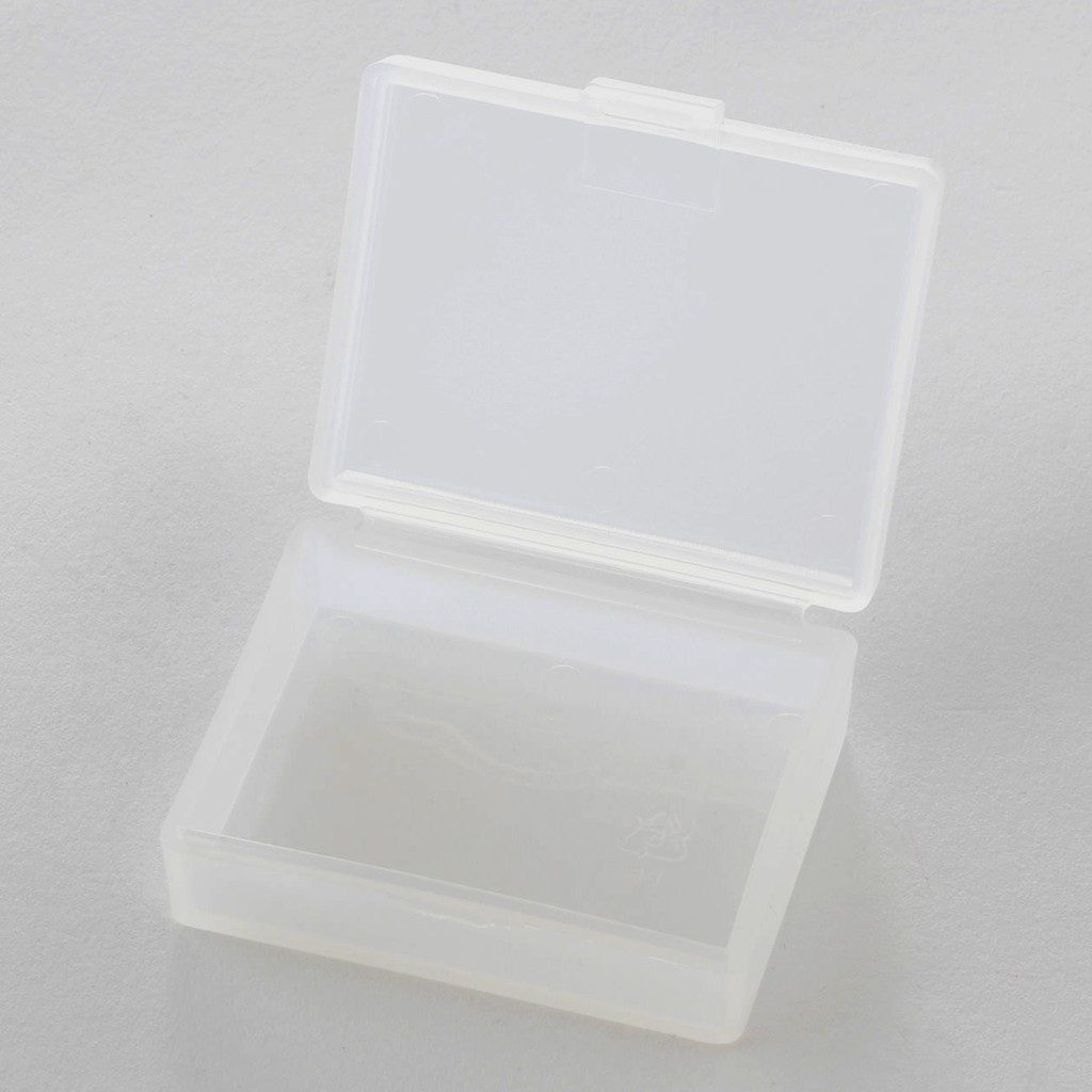 MUJI - HỘP NHỰA SIZE M 64x52x20MM