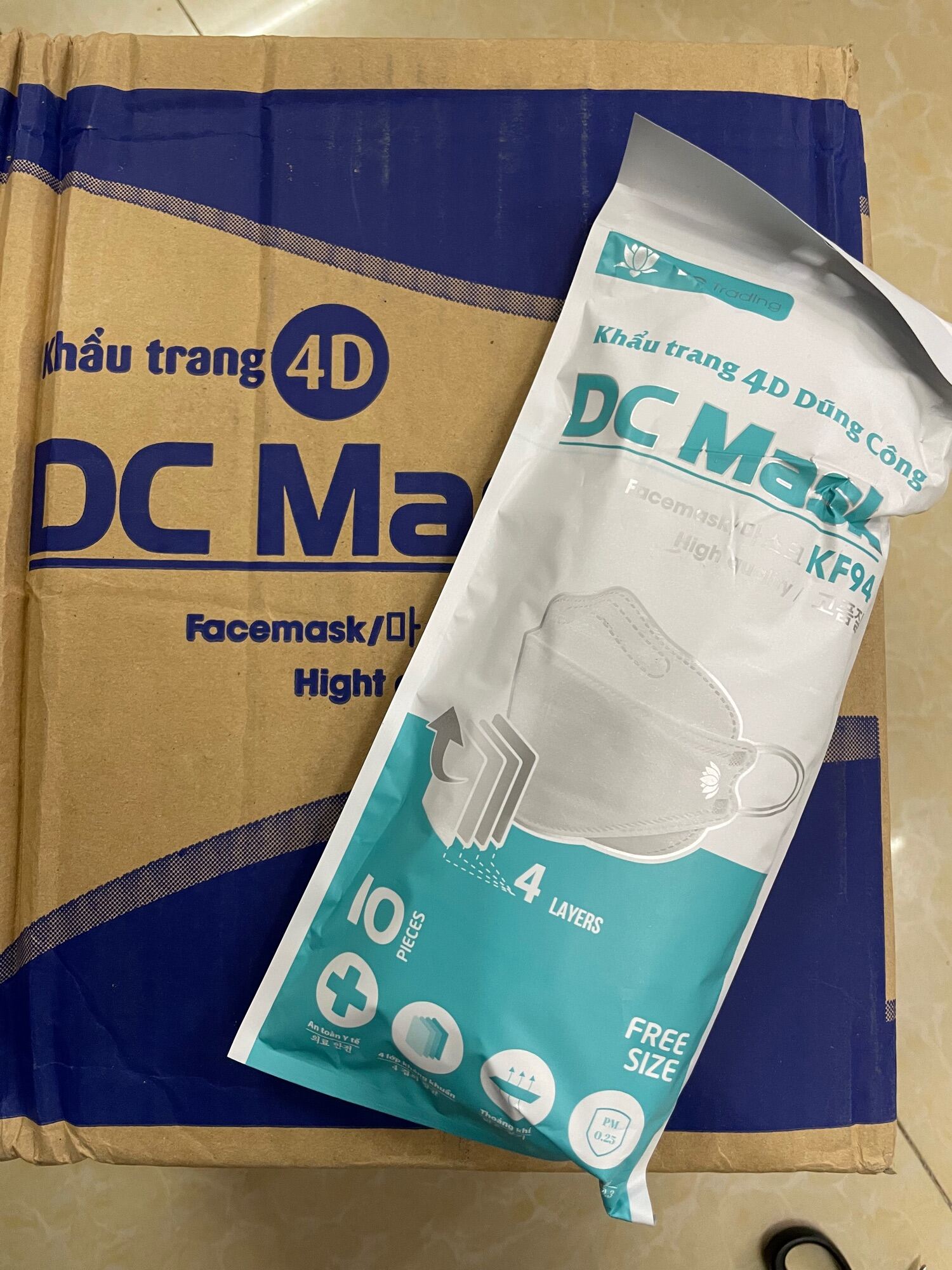 1 thùng khẩu trang kf94 hiệu dc 300 chiếc các màu