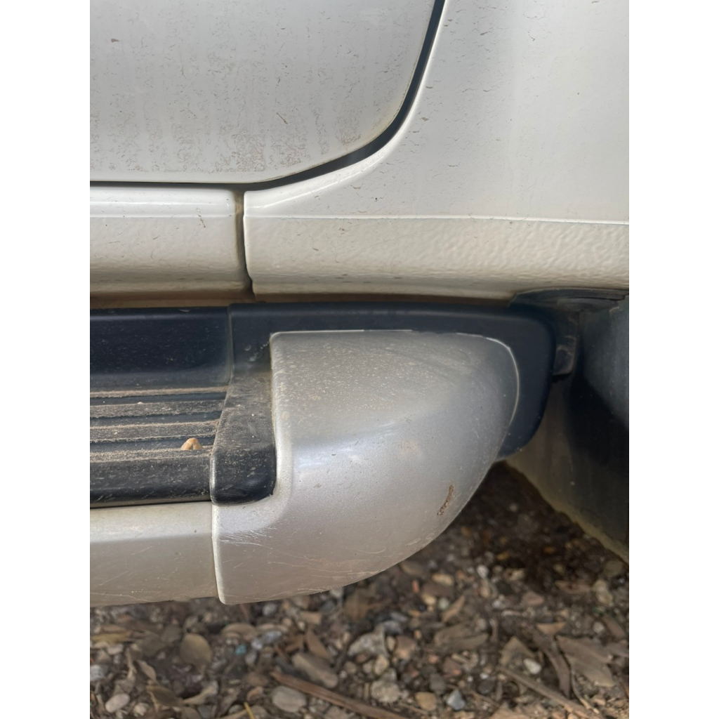 Ốp đầu bậc nisan navara- ốp đầu bậc lên xuống nisan navara - ốp đầu bệ bước chân nisan navara