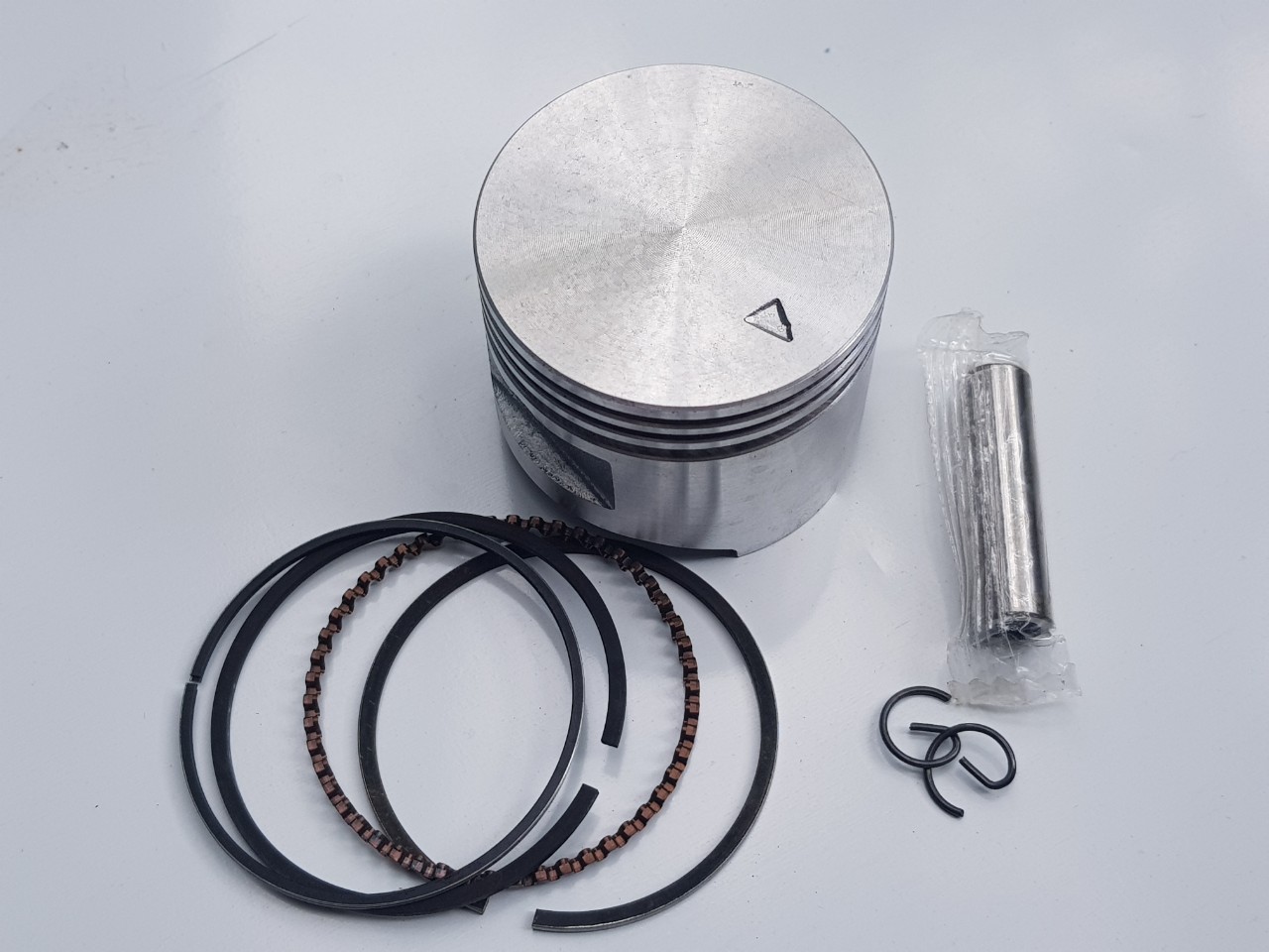 Pitong Máy Nổ Xăng 152, Combo  Gồm Pitong, Xéc măng, ắc chốt Máy Nổ Xăng 152