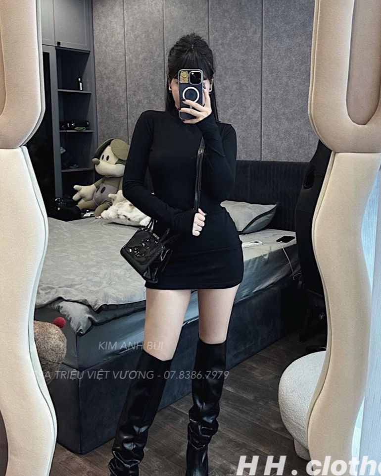 Váy zip body cổ lọ cực tôn dáng màu đen sexy