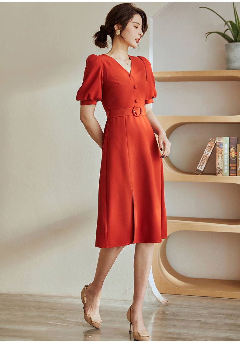 Đầm cam dáng xòe cổ tim tay phồng lửng kèm đai rời