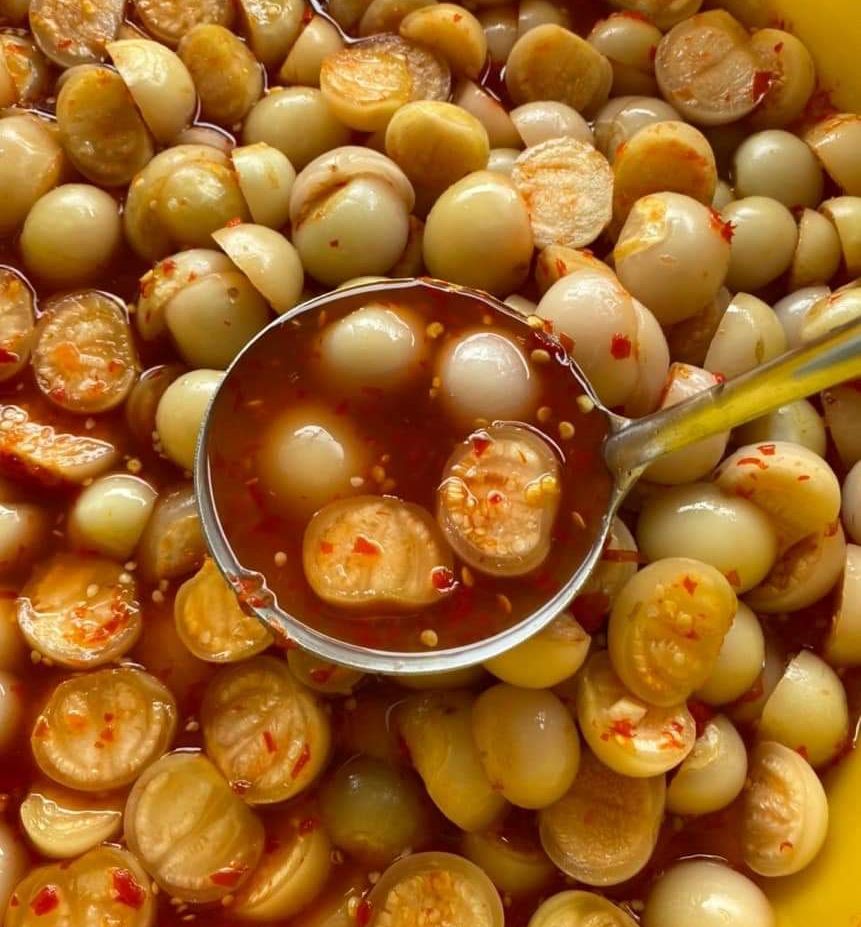 Hủ 750-800g Cà Pháo Muối Ngâm Chua Ngọt, cà pháo Siêu ngon nhà làm vừa ăn nguyên liệu tự nhiên, đậm đà,Cà Pháo Chua Ngọt Châu Đốc Hương Vị Miền Tây Giòn Thơm Ngon, kho ông chín