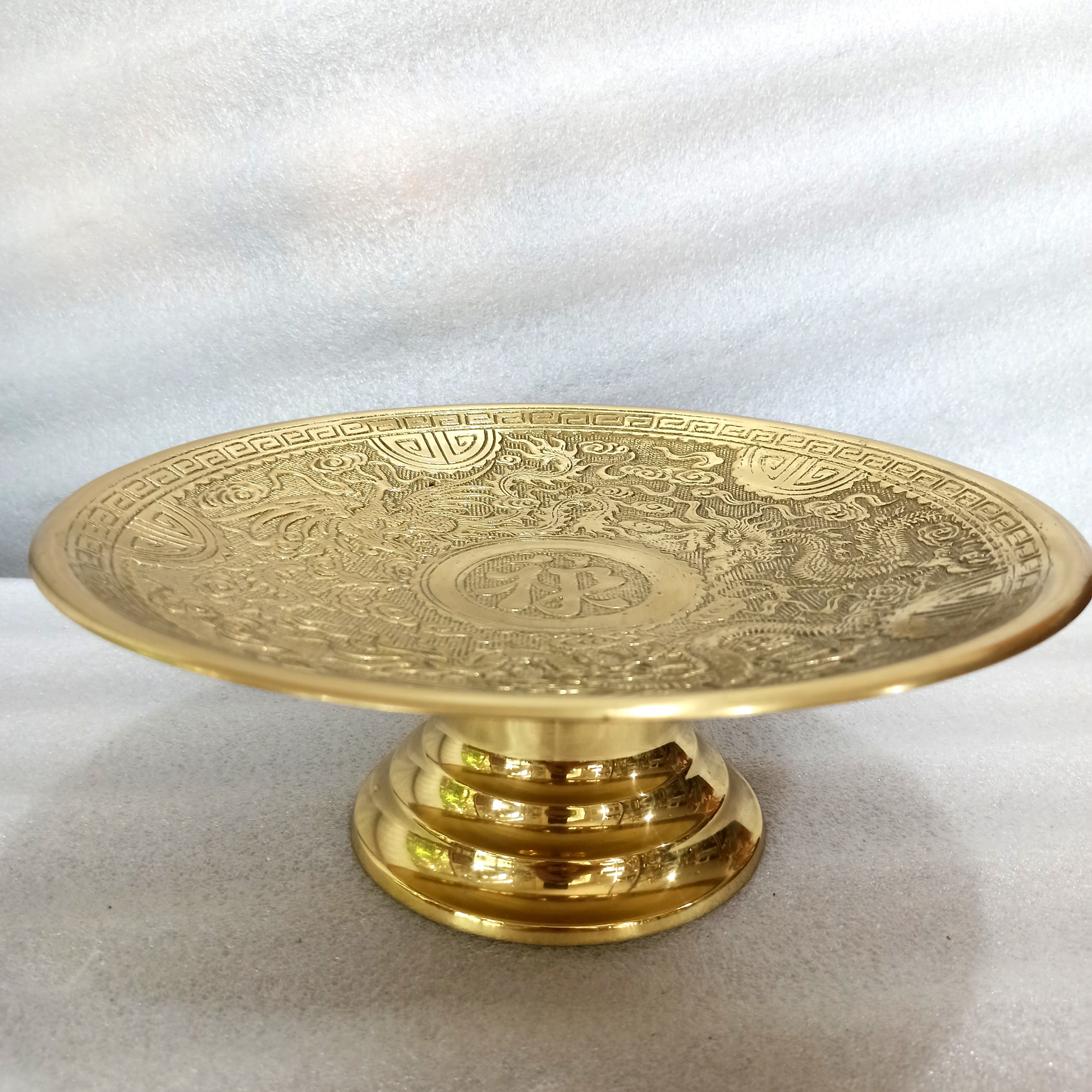 Mâm long phụng 30cm đồng vàng màu vàng ánh kim, mâm bồng bằng đồng