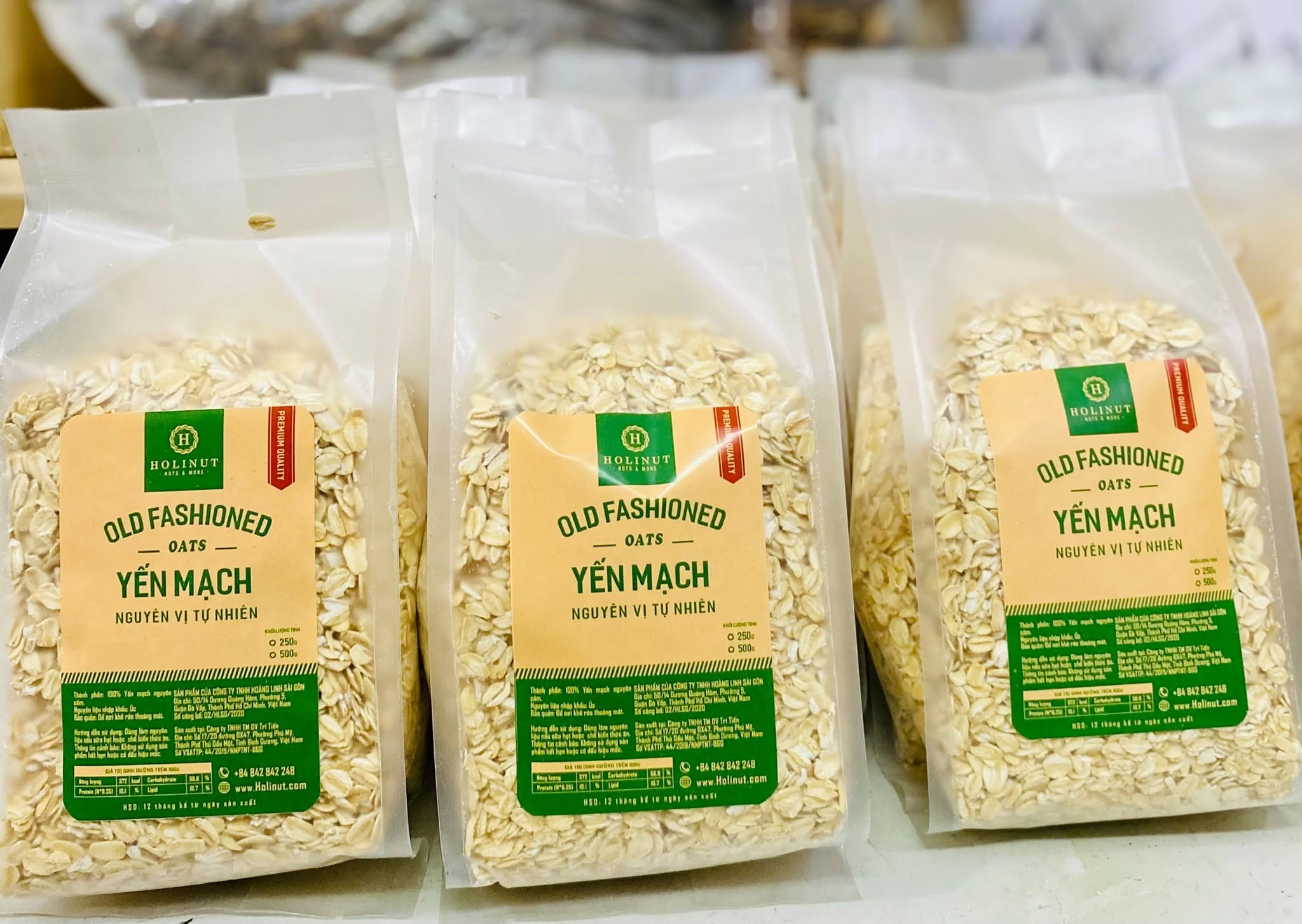 Yến mạch nguyên cám cán Vỡ Nhập khẩu ÚC đóng gói hũ 500gr thương hiệu Holinut