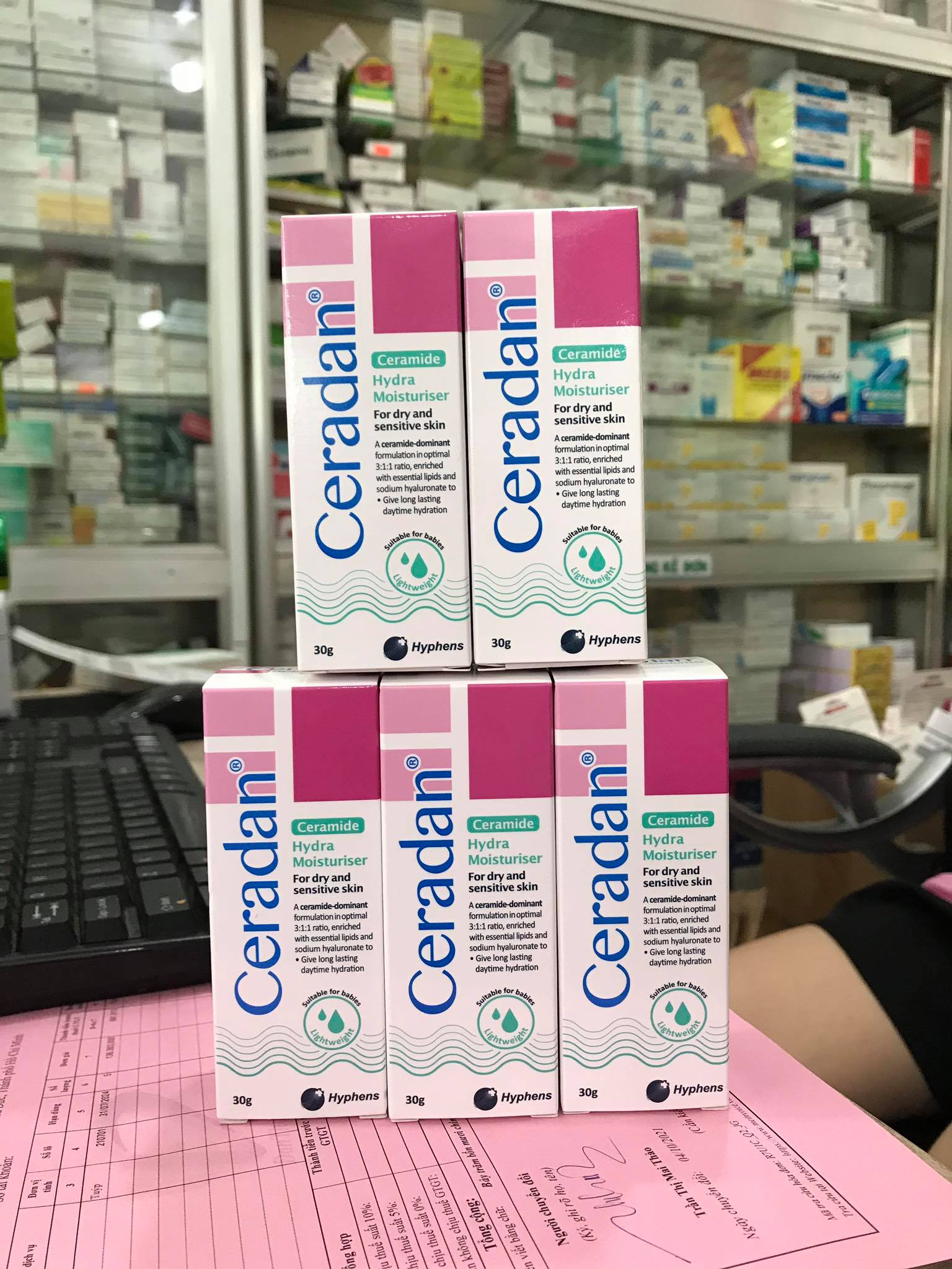 [HCM]Kem Dưỡng Ẩm Ceradan Hydra 30g - Duy trì độ ẩm cho da