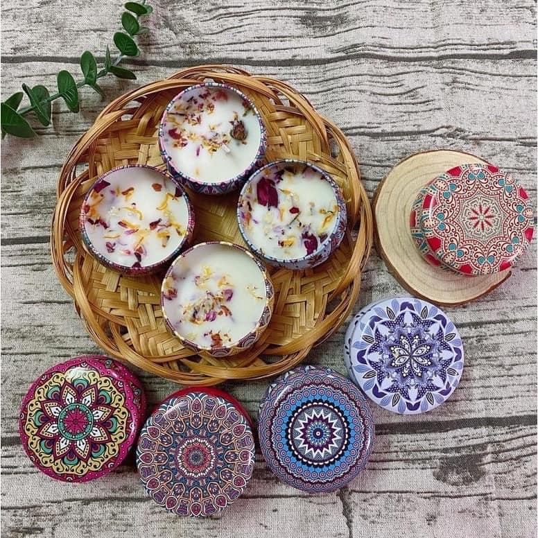 Set 1 hộp 4 cốc nến thơm hoa khô thư giãn