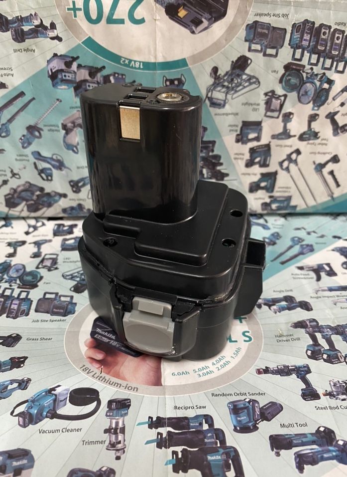 Pin makita 12v 6cell 4000mah xả 20c