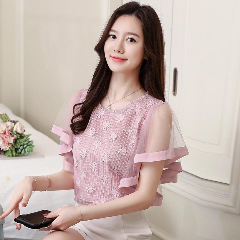 Hàng Nhập : ÁO VOAN HOẠ TIẾT THÊU NỔI, TAY CÁNH DƠI PHỐI REN – AK 237