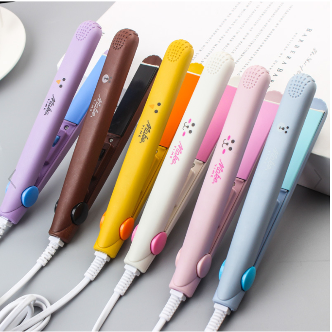[HCM][SẢN PHẨM MỚI]Máy Duỗi Tóc Ép Phẳng Các Biểu Bì TócKhông Bị Xoăn Rối.Máy Duỗi Tóc Cute Mini Make Time Tiện LợiMáy Duỗi Tóc Mini Maketime Nóng Nhanh Ép Tóc An ToànMáy Dập XùMáy Uốn TócLược Điện Đa Năng.Kích Thước NhỏGọnNhẹ.Có Hộp Nhựa Xinh Xắn Bảo