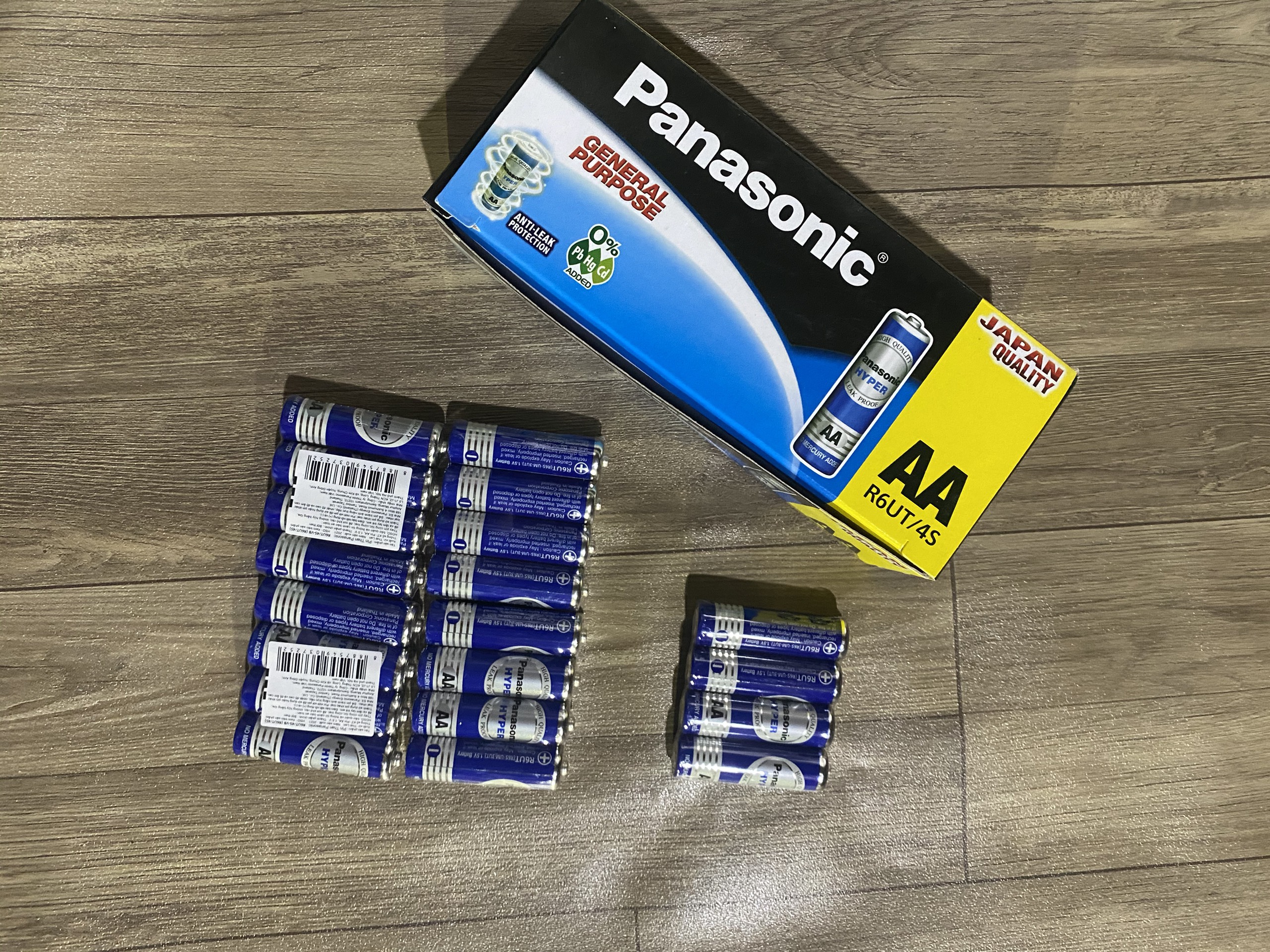 Hộp pin tiểu AA Panasonic 60 viên, thân thiện với môi trường, không chứa chì, thủy ngân và cadium, không chảy nước làm hỏng thiết bị