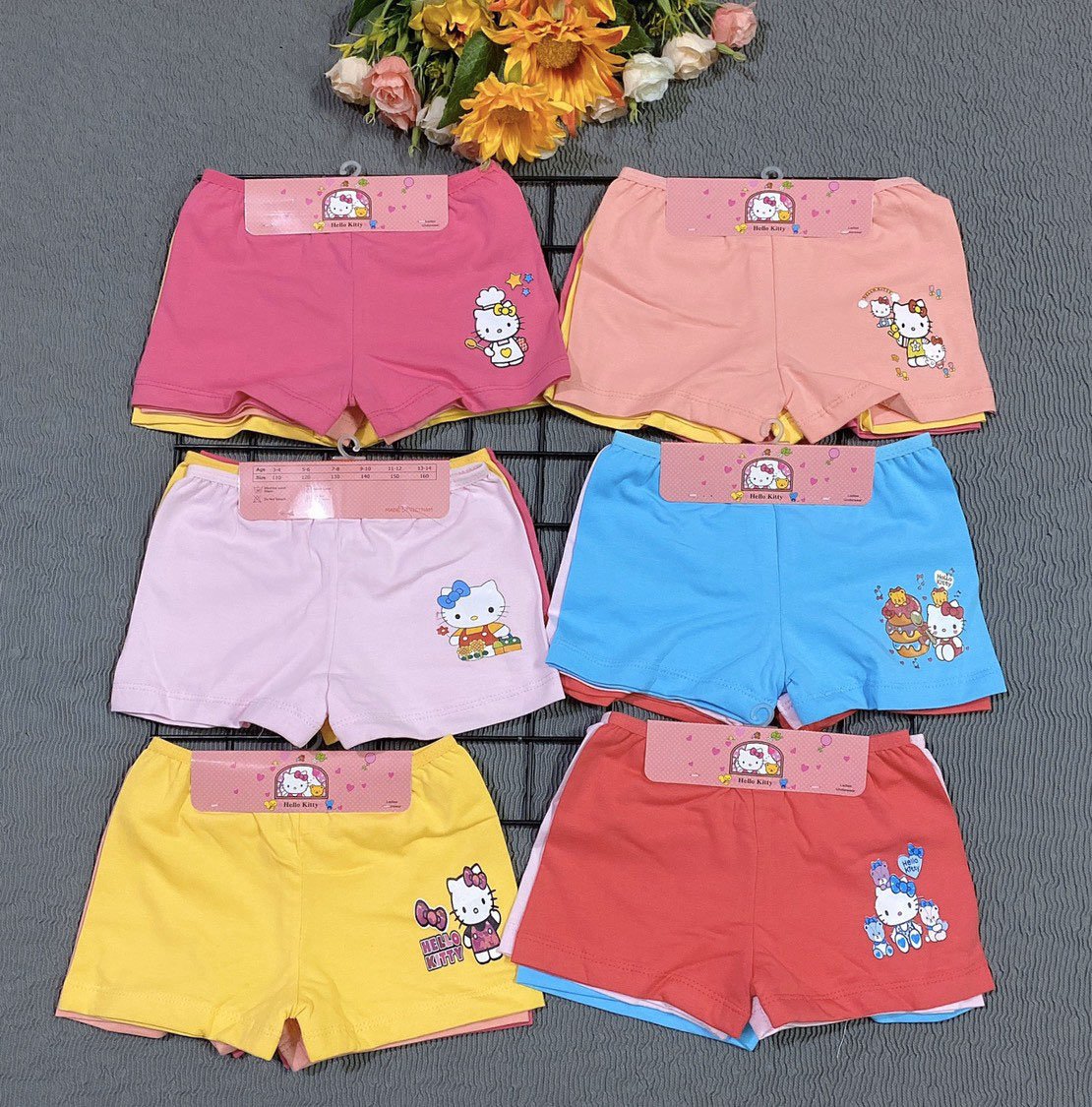 Set 3 Quần chip đùi từ 7kg đến 40kg cho bé gái hàng VIỆT NAM in gốc kitty - QC18