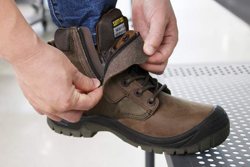 Giày bảo hộ cao cổ Safety Jogger Rush thương hiệu Bỉ