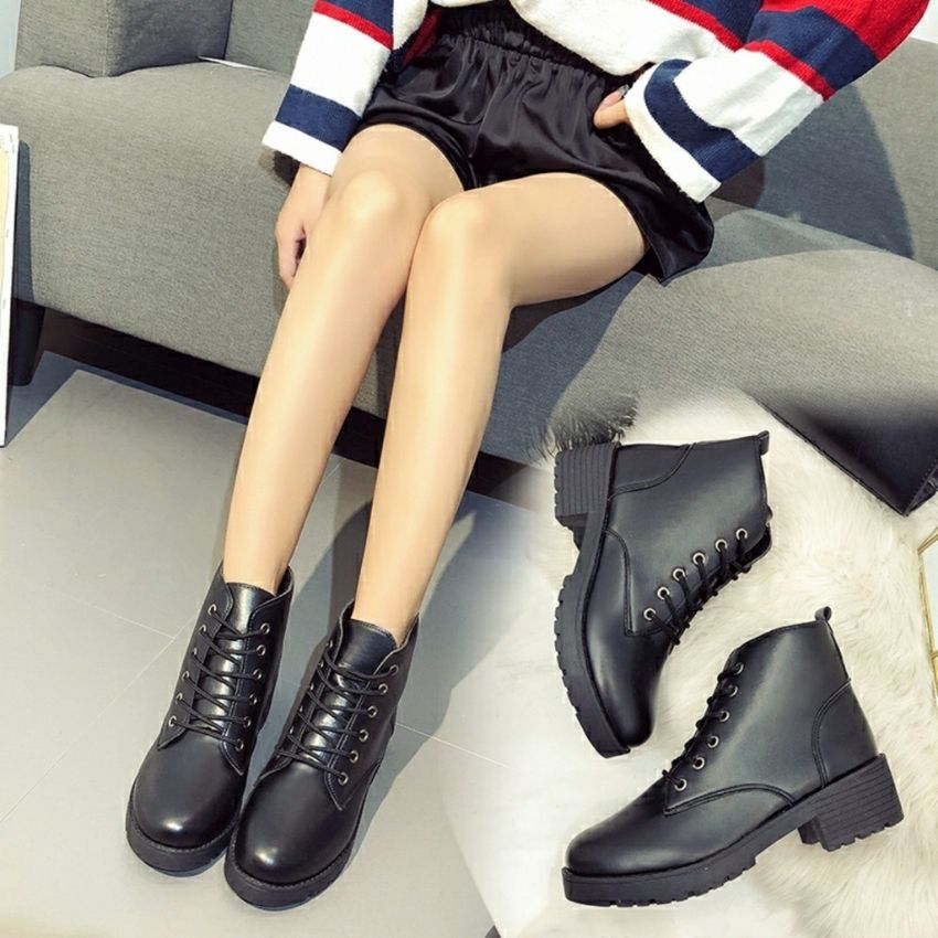 Bốt da nữ cổ lửng , bốt dây , bốt thời trang hot trend 2020 bốt da mềm đi êm chân dễ lau chùi và bảo quản TẶNG đôi tất khử mùi trị giá 15k