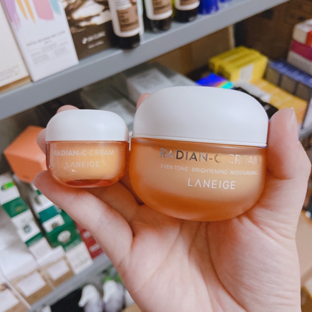 Kem trị nám và làm sáng da radian-c Laneige, được sản xuất từ các thành phần lành tính, đảm bảo chất lượng như mô tả, an toàn cho người sử dụng