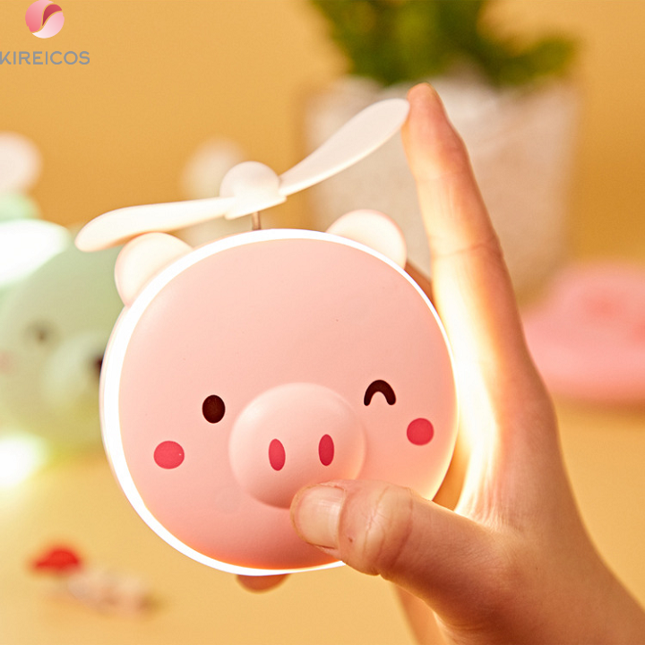 [HCM]( SIÊU RẺ- SIÊU KHUYẾN MÃI)-QUẠT ĐÈN GƯƠNG TRANG ĐIỂM HÌNH HEO SIÊU DỄ THƯƠNG - QUẠT HEO MINI CẦM TAY CÓ GƯƠNG VÀ CÓ ĐÈN LED SIÊU CUTE ĐA CHỨC NĂNG TRONG MỘT THIẾT KẾ SANG ĐẸP DỄ DÀNG SỬ DỤNG