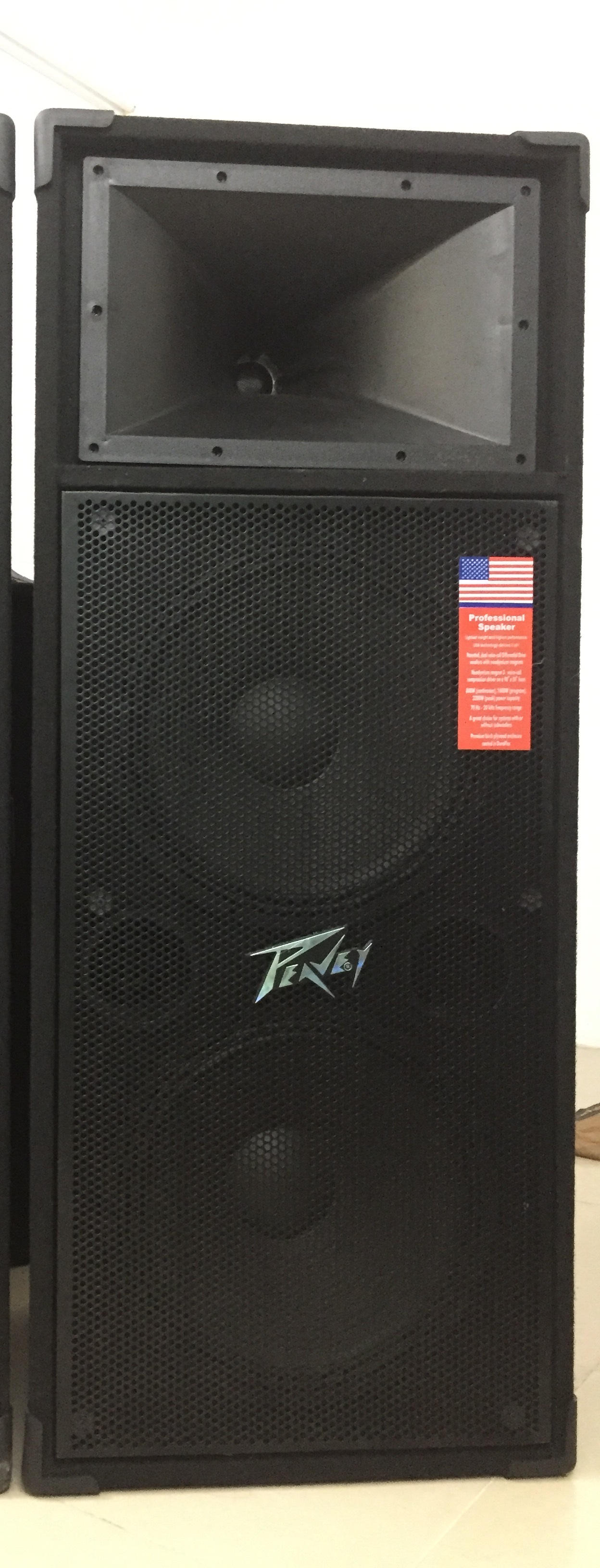 1 CÁI LOA SÂN KHẤU PEVEY-ĐẠI 2BASS 4 TẤC