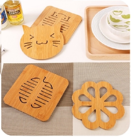 Combo 5 miếng lót ly, lót cốc chén bằng gỗ hình dễ thương 15x15cm