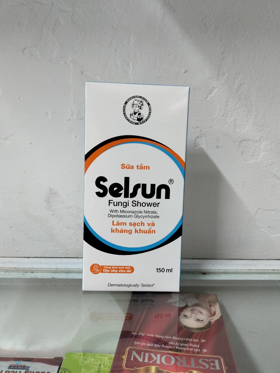 Sữa tắm selsun làm sạch và kháng khuẩn 150ml