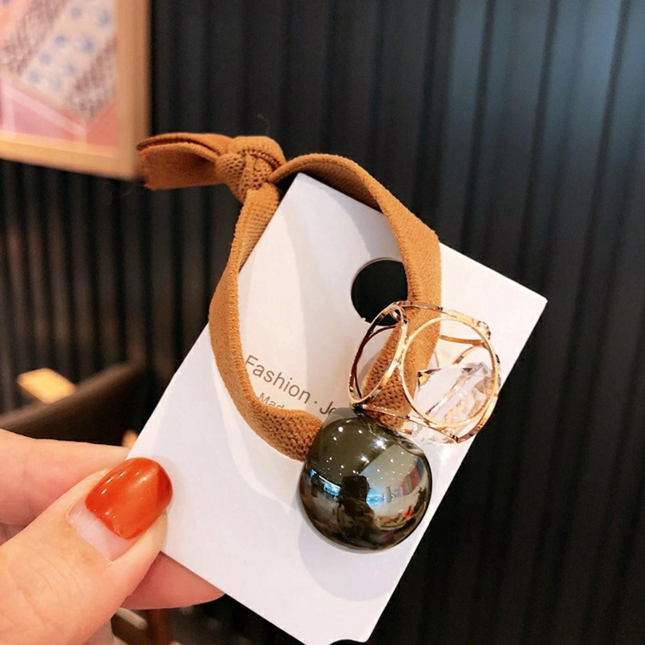 Cột tóc pha lê mix bóng màu