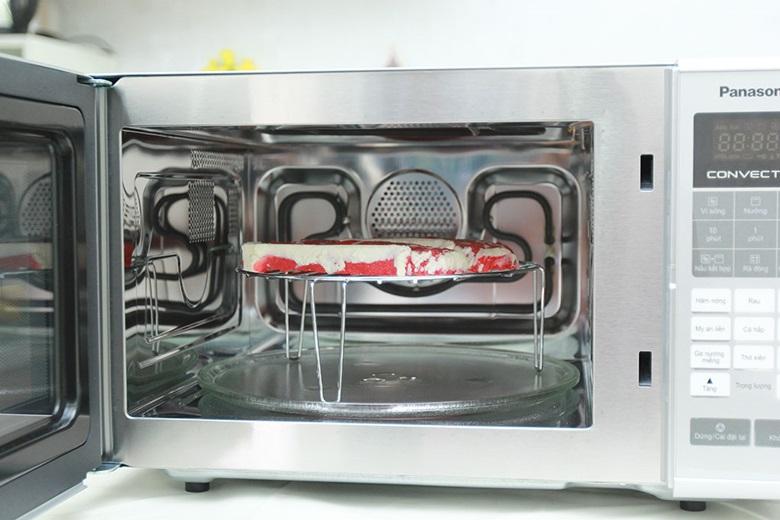 Khoang lò sáng bóng, dễ làm sạch