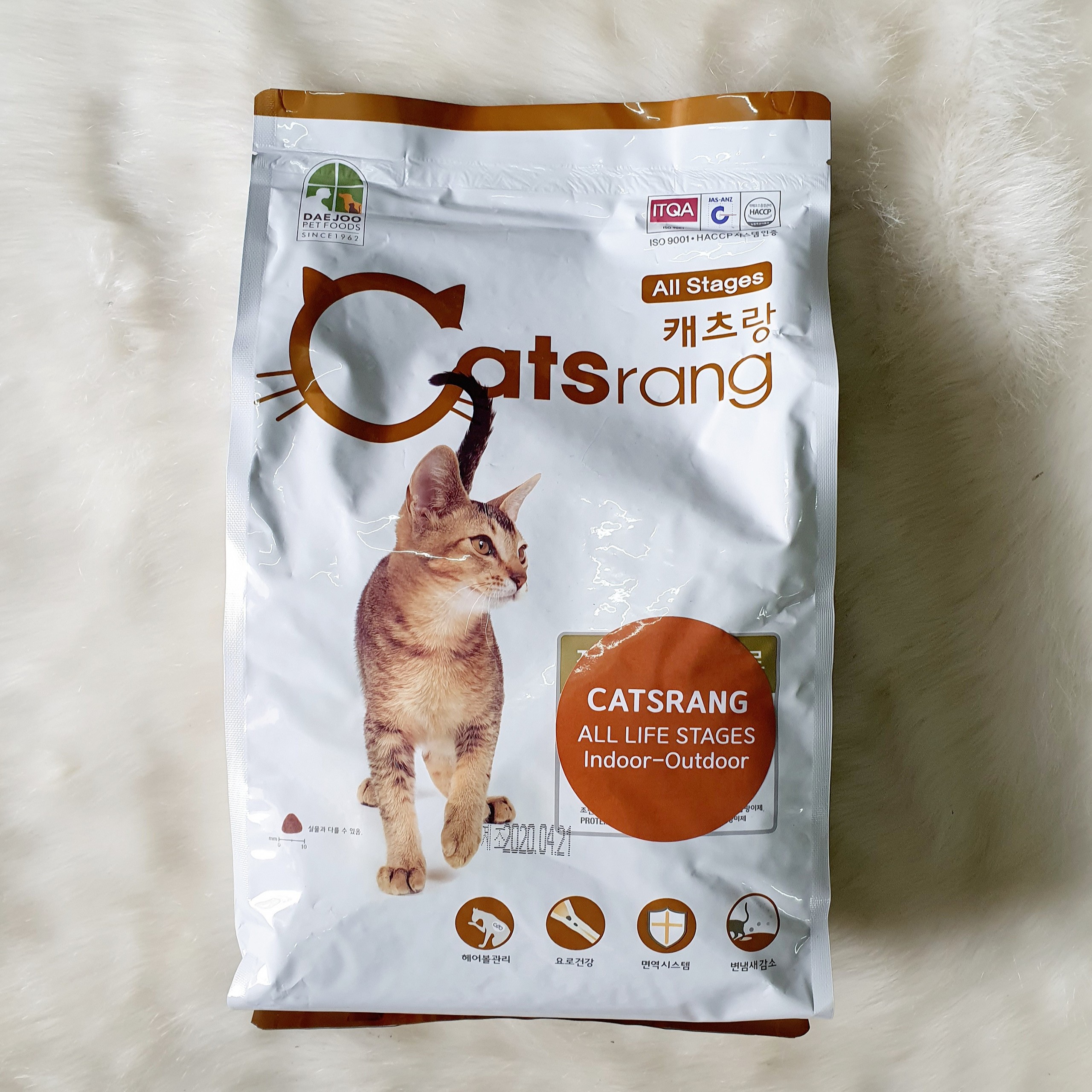 Thức ăn hạt cho mèo Catsrang Adult 2kg