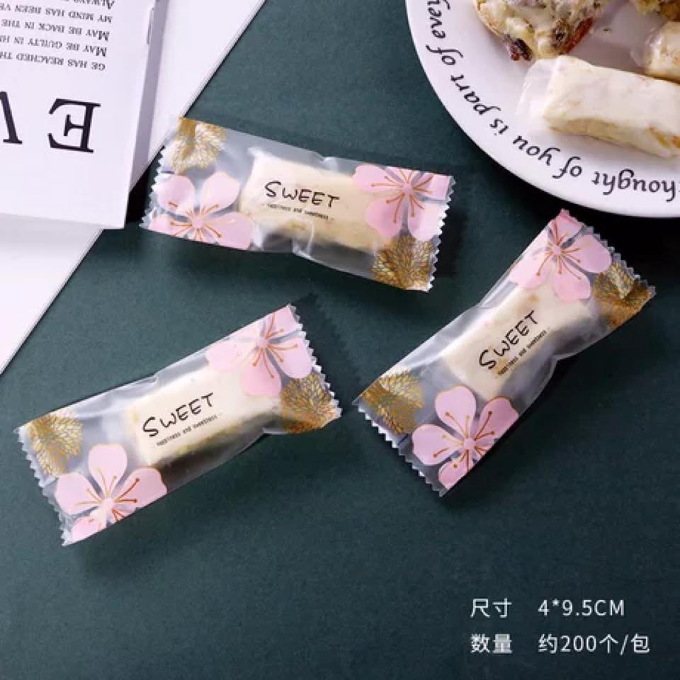 200 Túi Đựng Kẹo Nougat Hoa Đào , Túi Bánh Kẹo Tết kích thước 4x9,5cm