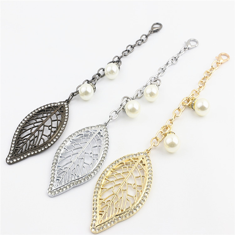Mạc lá đinh đá trang trí 35k/ cái