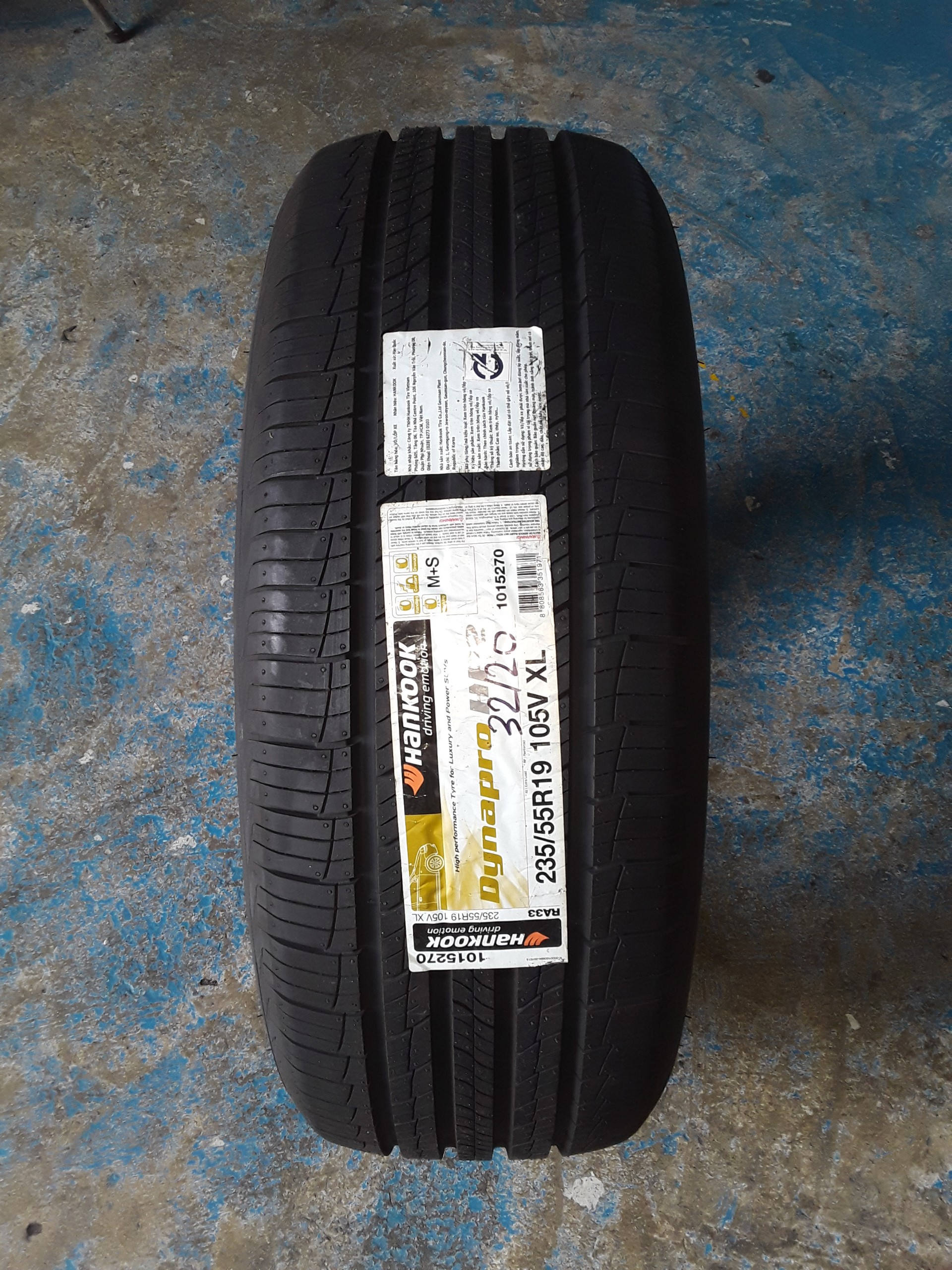 Lốp hankook 235/55r19 ra33