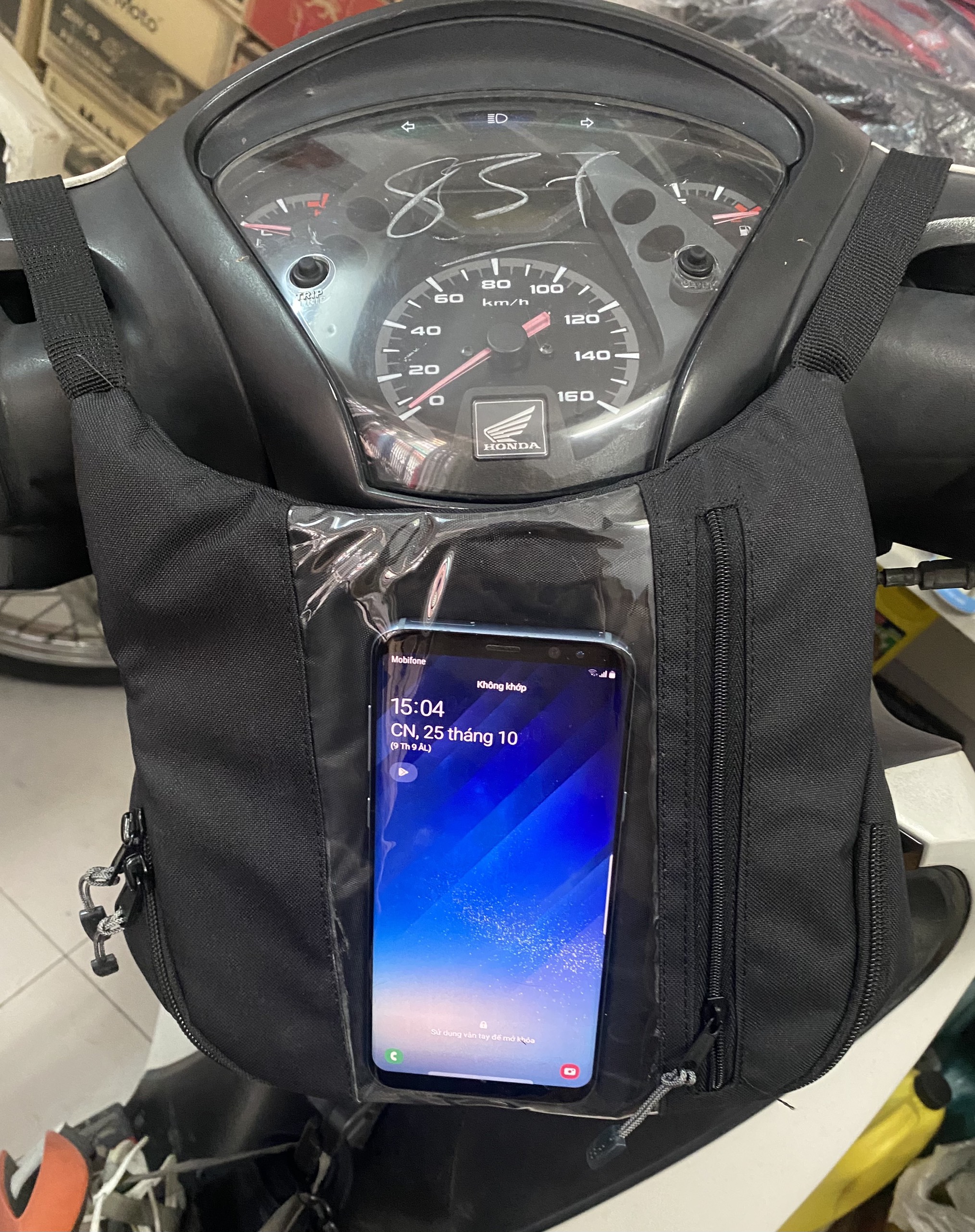 [HCM]Túi Treo Đầu Ghi Đông Xe Máy Chiều Dọc Xem Google Map Chứa Đồ Chạy Grab Nowship GoJet - chống thấm nước mưa siêu bền siêu chắc giá rẻ