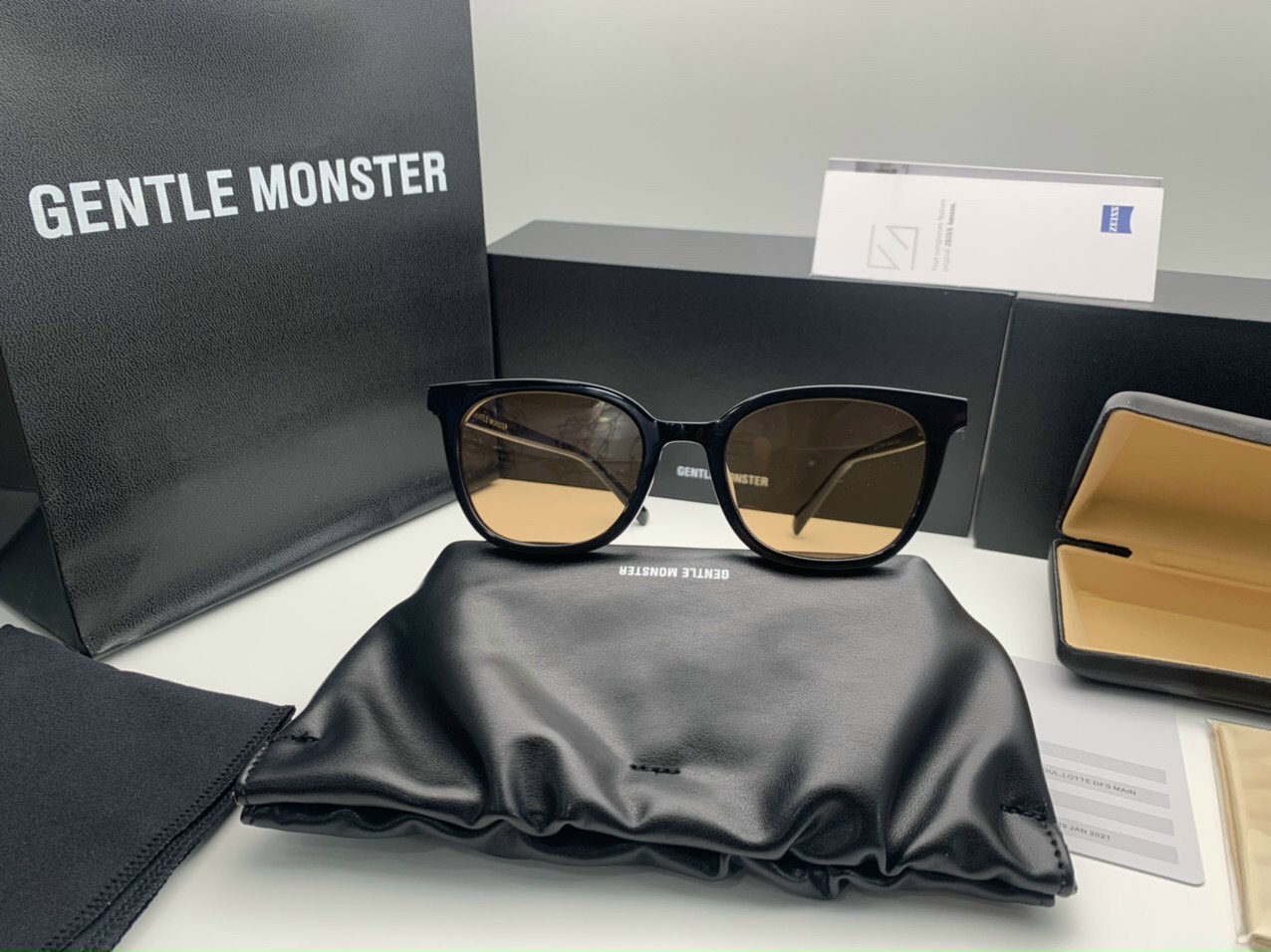 MẮT KÍNH GENTLE MONSTER TOMMY REPLICA 1:1 FULLBOX
