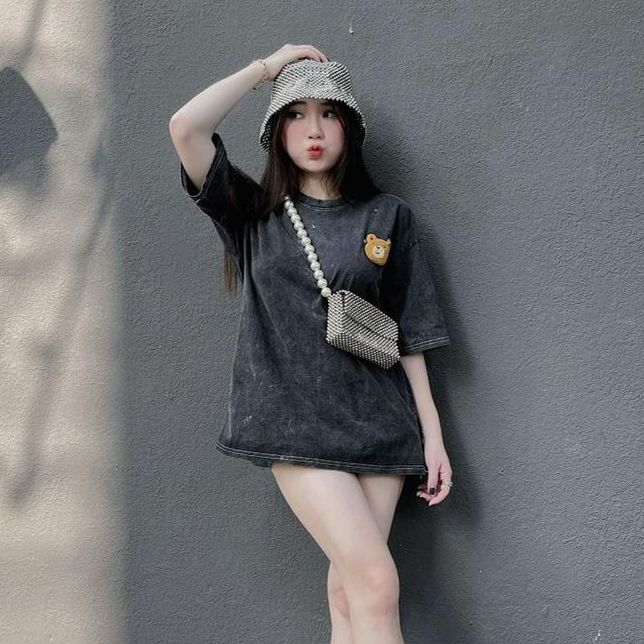 Áo thun xám thêu gấu form rộng unisex freesize dưới 60kg
