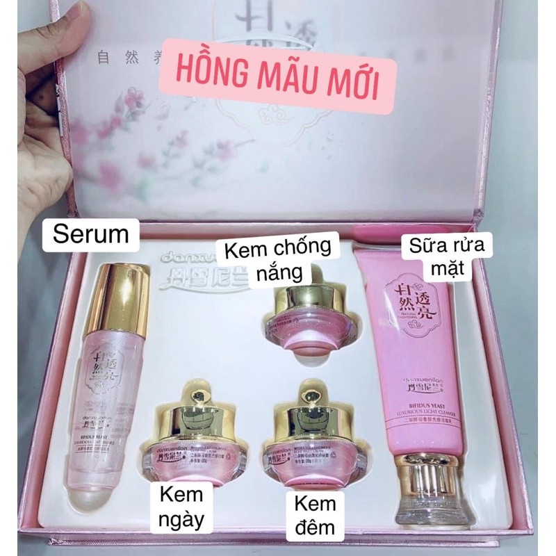 Bộ hoàng cung hồng mẫu mới