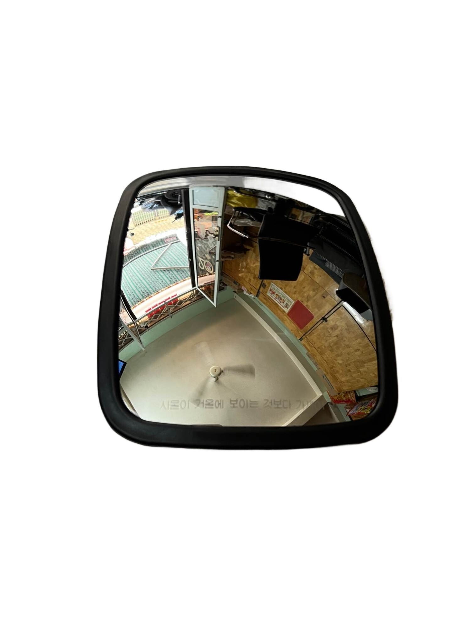 Gương xe lòi gắn trên mui xe ba gác