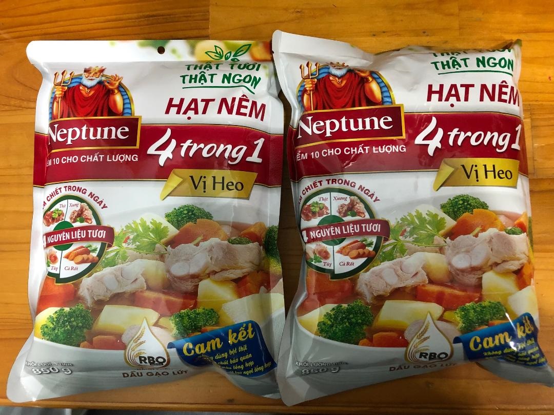 2 gói hạt nêm 4 trong 1 Neptune 850 gram mỗi gói hoặc 4 gói 380 gram mỗi gói