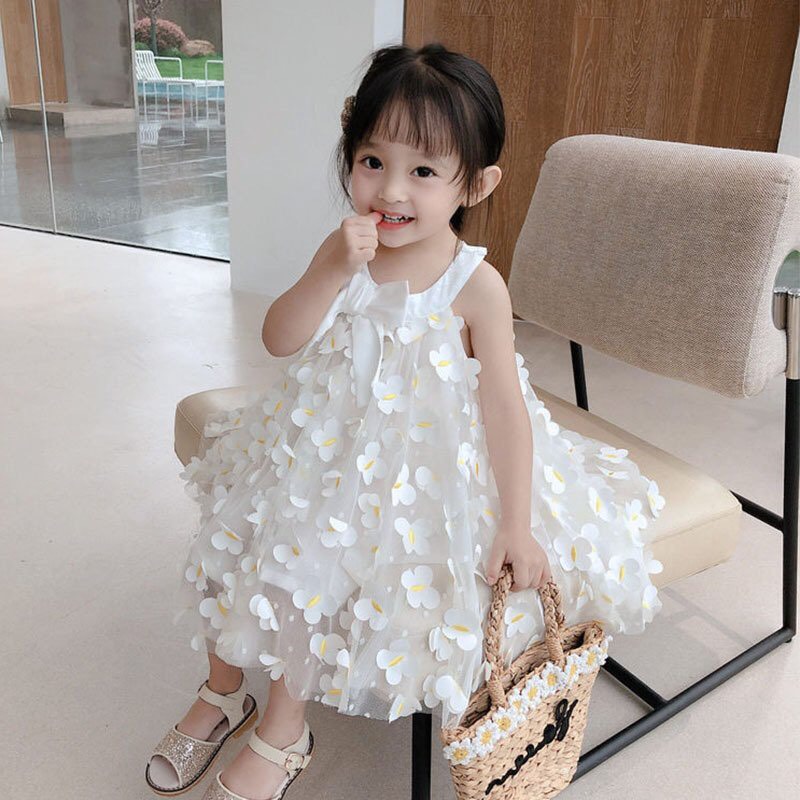 Đầm hoa trắng 3D cho bé gái