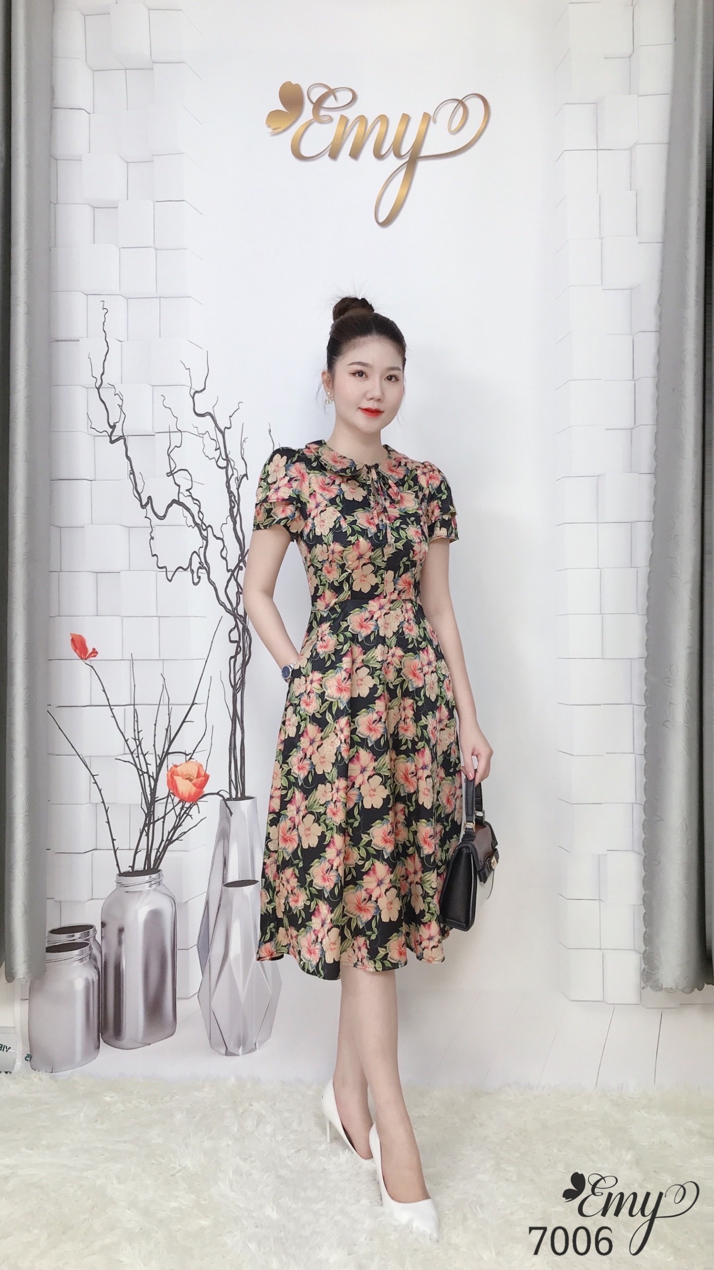 Đầm emy em7006 xoè cổ dây nơ lụa vân pháp