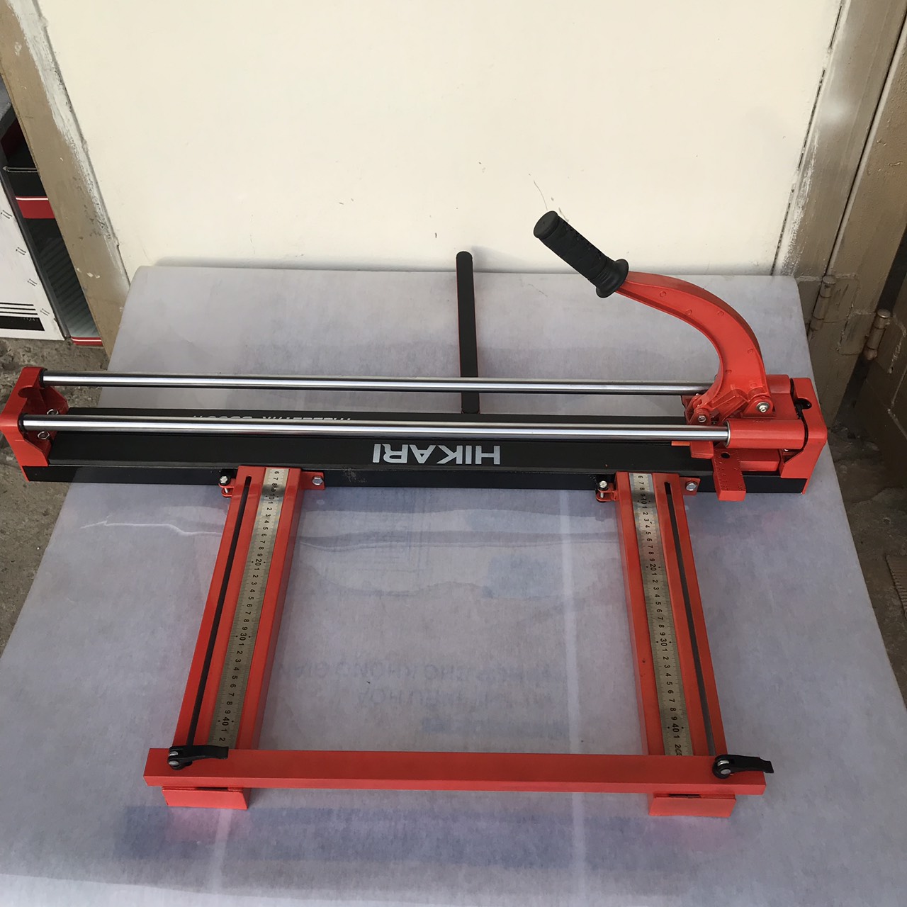 Máy cắt gạch tay đẩy hikari thái lan hk 8800h đỏ
