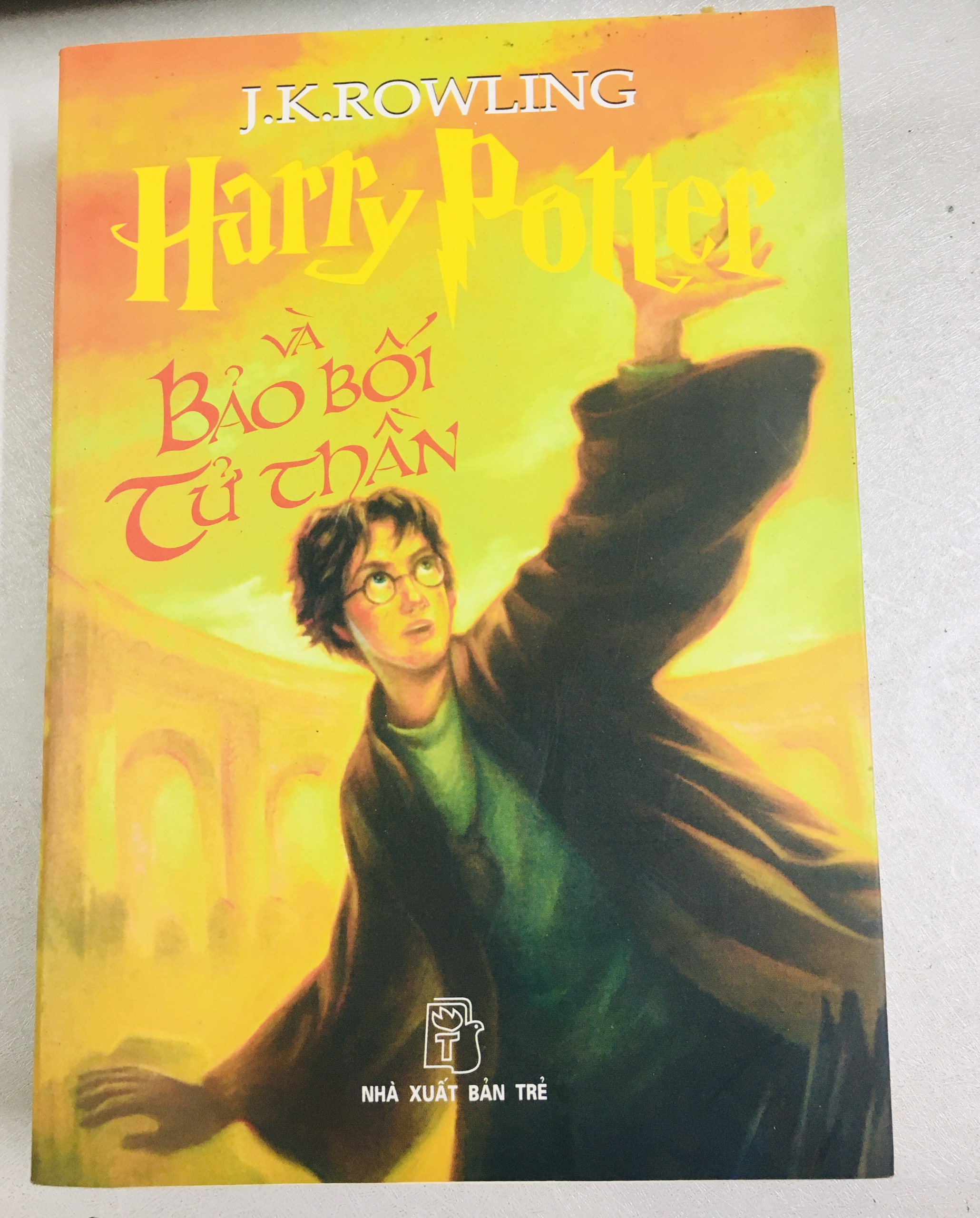 Sách thanh lý :Harry Potter và bảo bối tử thần tập 7